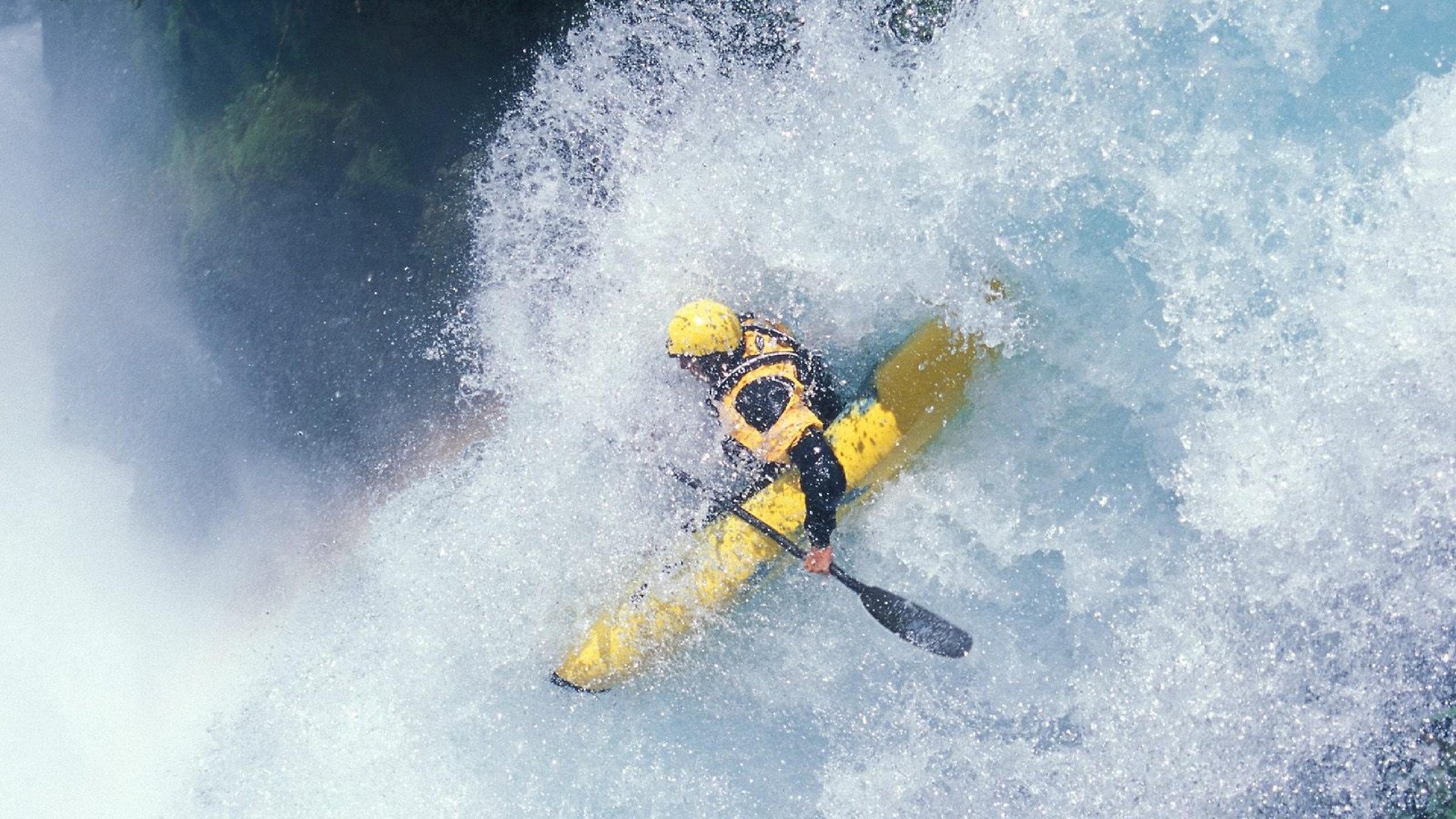 体育赛事精彩迷人，观众心情高涨，体育赛事集锦