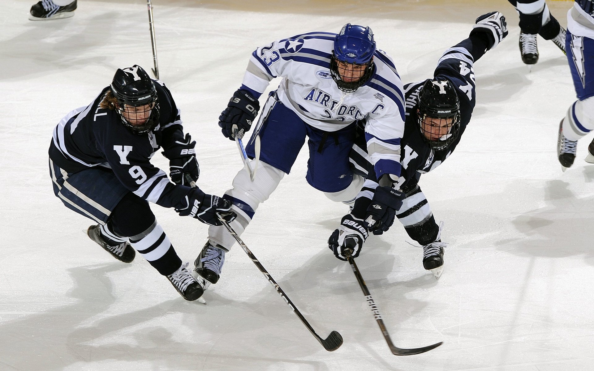 冬奥最潮队伍！墨西哥全员“墨镜+球鞋”登场